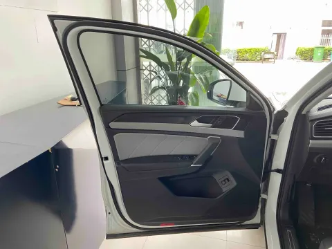 2024 Volkswagen Tayron 1.5T 160HP L4 7DCT,autocango,china used car exporter,china ev exporter,chinese used car exporter,chinese used ev exporter