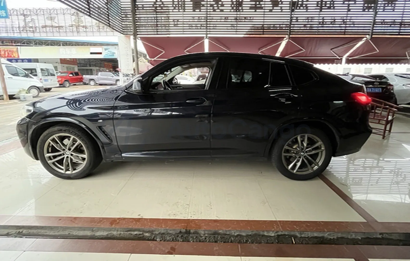 2021 BMW X4 2.0T 184HP L4 8AT,autocango,china used car exporter,china ev exporter,chinese used car exporter,chinese used ev exporter