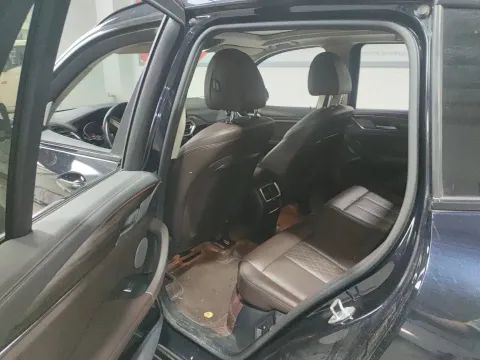 2022 BMW X3 2.0T 252HP L4 8AT