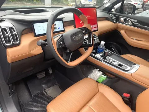2025 Geely StarRay 1.5T 181HP L4 7DCT,autocango,china used car exporter,china ev exporter,chinese used car exporter,chinese used ev exporter