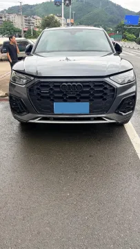2023 Audi Q5L 2.0T 190HP L4 7DCT,autocango,china used car exporter,china ev exporter,chinese used car exporter,chinese used ev exporter