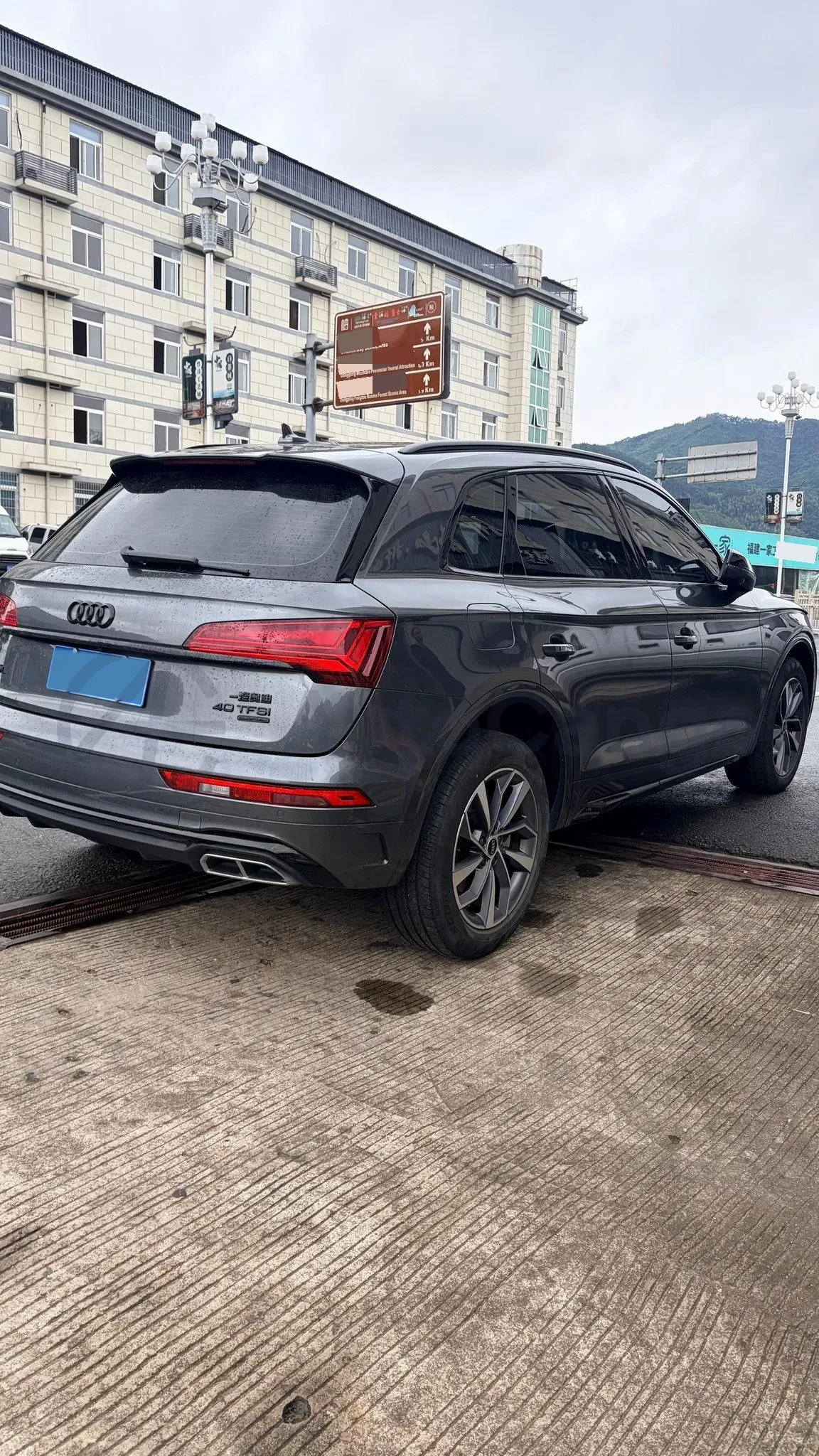2023 Audi Q5L 2.0T 190HP L4 7DCT,autocango,china used car exporter,china ev exporter,chinese used car exporter,chinese used ev exporter