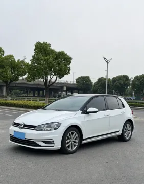 2019 VOLKSWAGEN GOLF,autocango,china used car exporter,china ev exporter,chinese used car exporter,chinese used ev exporter