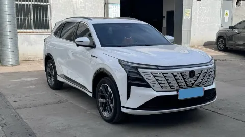 2025 ChangAn CS75 Plus 1.5T 192HP L4 8AT,autocango,china used car exporter,china ev exporter,chinese used car exporter,chinese used ev exporter