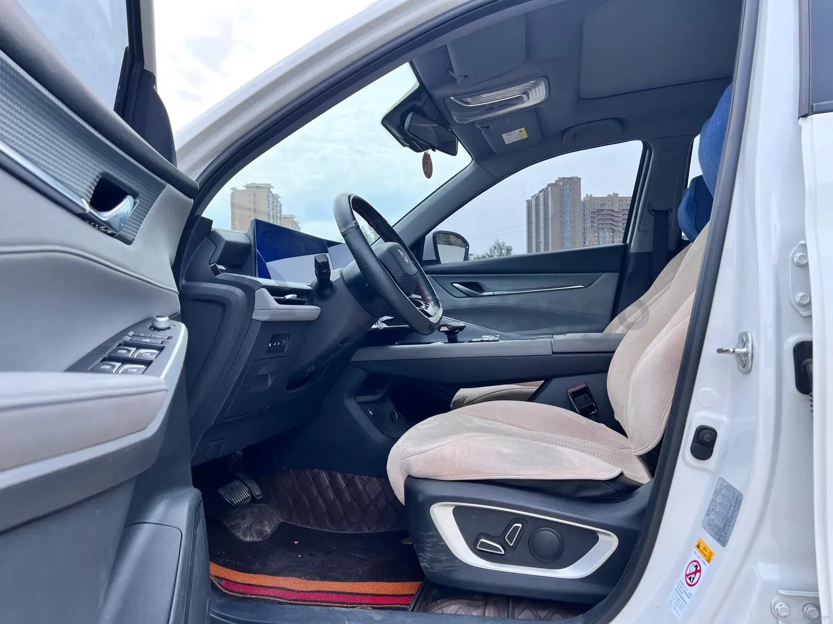 2022 ChangAn CS75 Plus 1.5T 188HP L4 8AT,autocango,china used car exporter,china ev exporter,chinese used car exporter,chinese used ev exporter