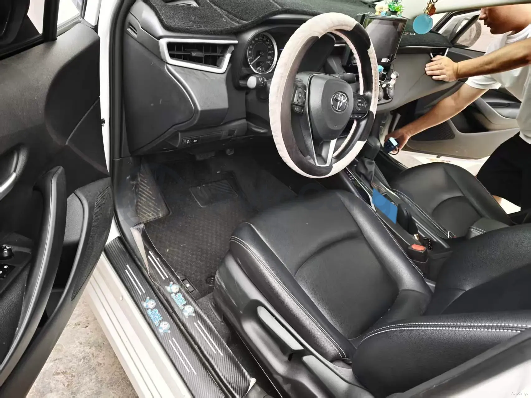 2023 Toyota Corolla 1.2T 116HP L4 CVT,autocango,china used car exporter,china ev exporter,chinese used car exporter,chinese used ev exporter
