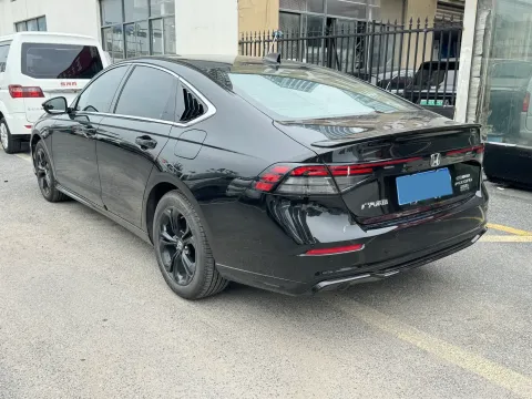 2025 Honda Accord 1.5T 192HP L4 CVT