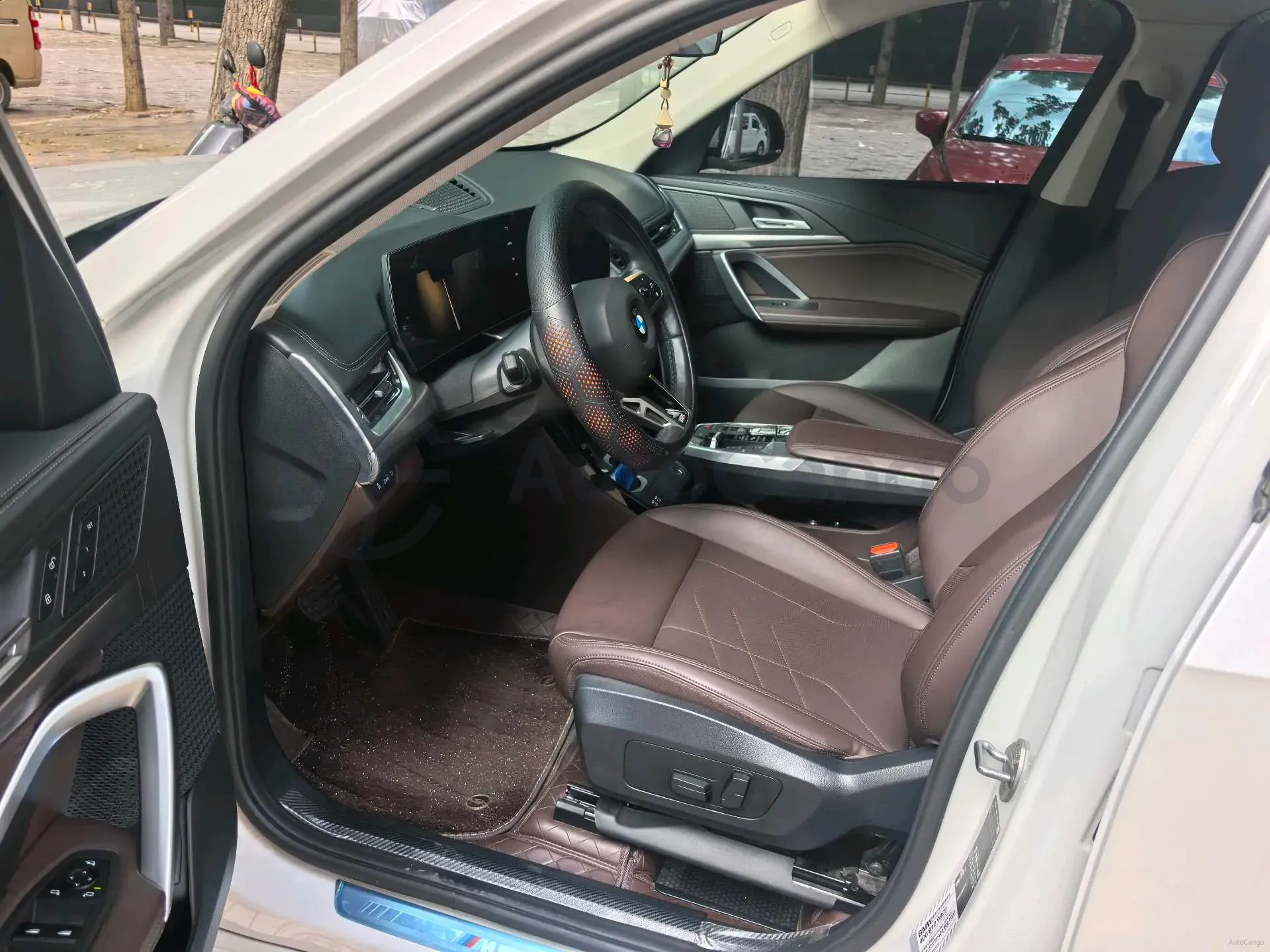 2023 BMW X1 2.0T 204HP L4 7DCT,autocango,china used car exporter,china ev exporter,chinese used car exporter,chinese used ev exporter