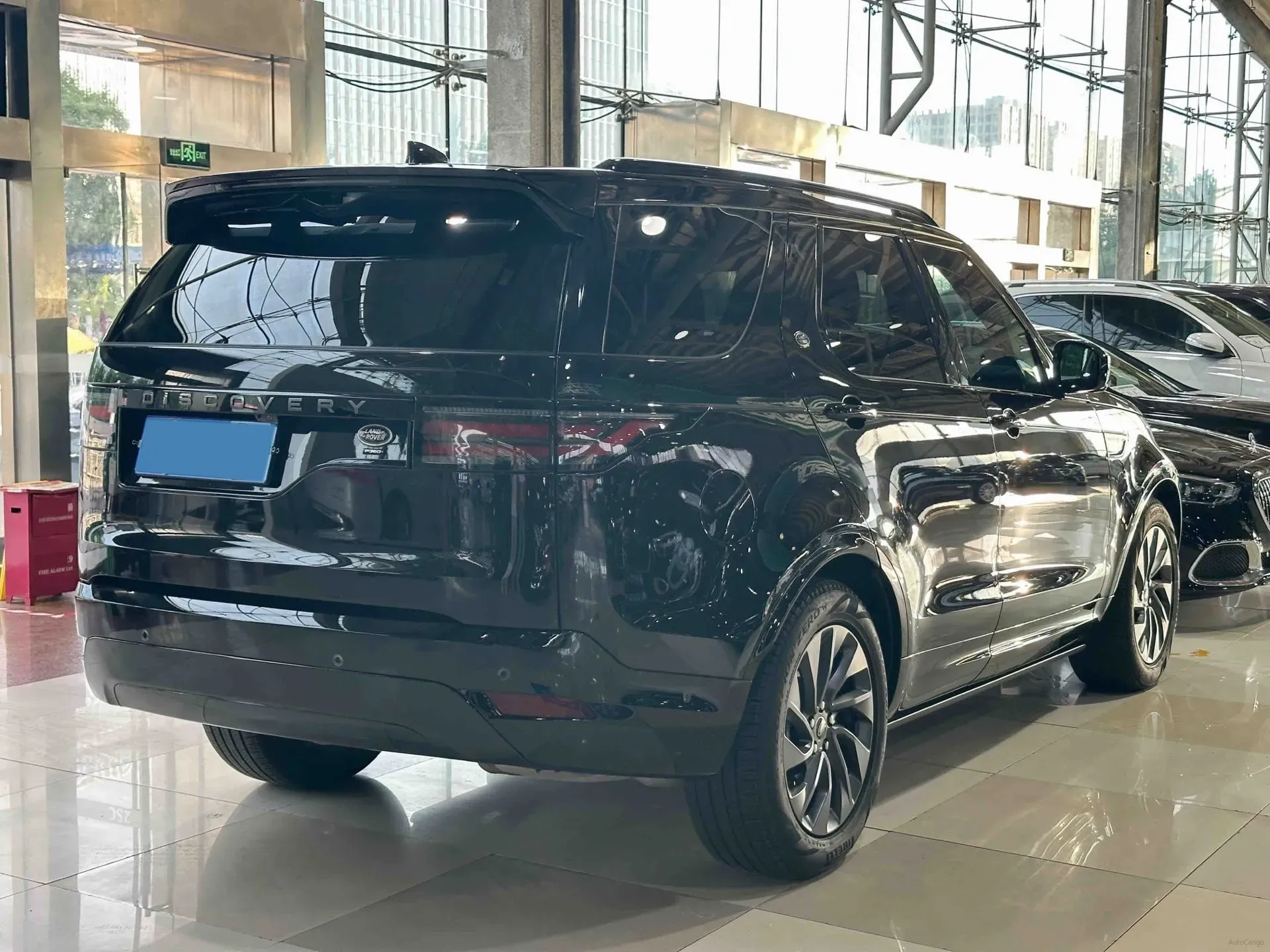 2023 Land Rover Discovery 3.0T 360HP L6 8AT,autocango,china used car exporter,china ev exporter,chinese used car exporter,chinese used ev exporter