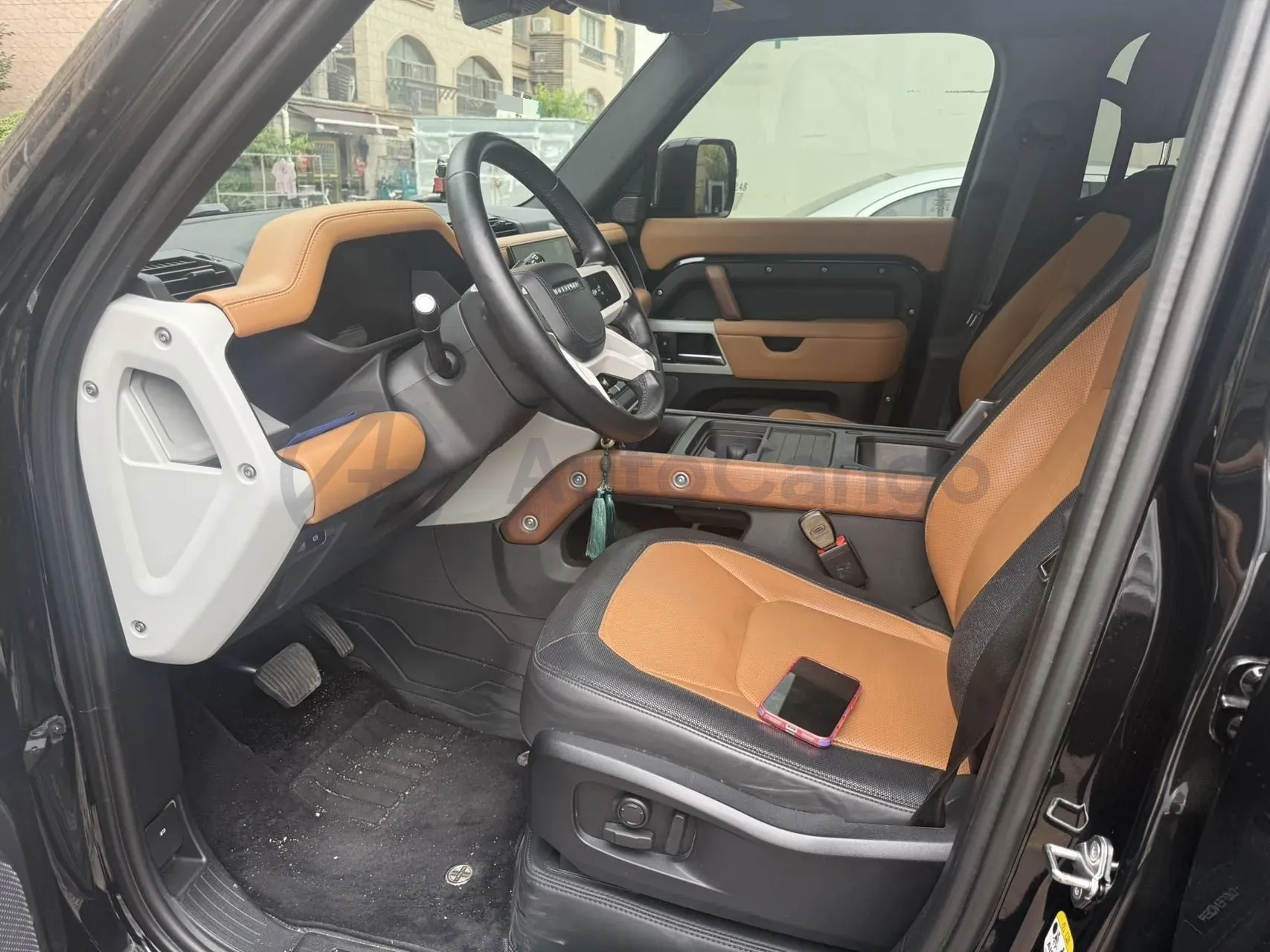 2024 Land Rover Defender 3.0T 400HP L6 8AT,autocango,china used car exporter,china ev exporter,chinese used car exporter,chinese used ev exporter