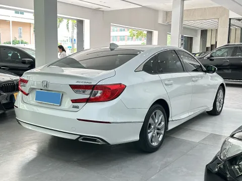 2018 Honda Accord 1.5T 194HP L4 CVT
