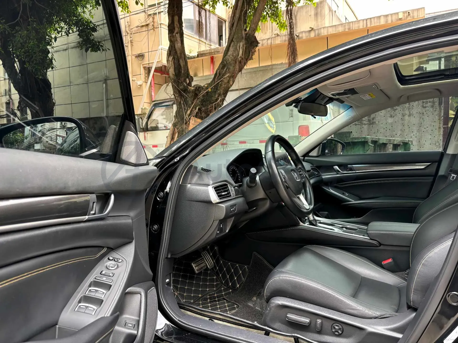 2022 Honda Accord 1.5T 194HP L4 CVT,autocango,china used car exporter,china ev exporter,chinese used car exporter,chinese used ev exporter
