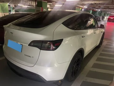 2021 Tesla Model Y BEV 60KWH