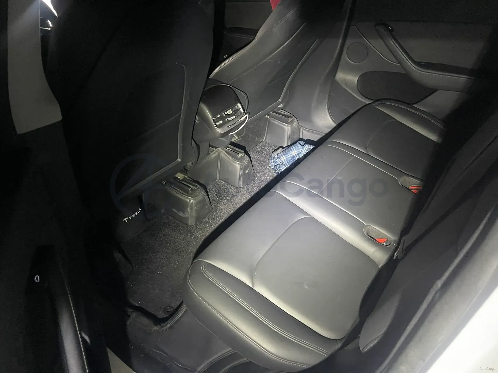 2021 Tesla Model Y BEV 60KWH,autocango,china used car exporter,china ev exporter,chinese used car exporter,chinese used ev exporter