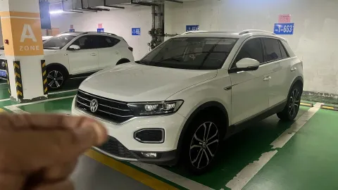 2020 VOLKSWAGEN T-ROC,autocango,china used car exporter,china ev exporter,chinese used car exporter,chinese used ev exporter