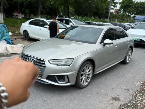 2019 AUDI A4L,autocango,china used car exporter,china ev exporter,chinese used car exporter,chinese used ev exporter