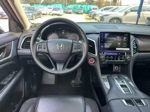 2017 Honda Avancier 2.0T 272HP L4 9AT