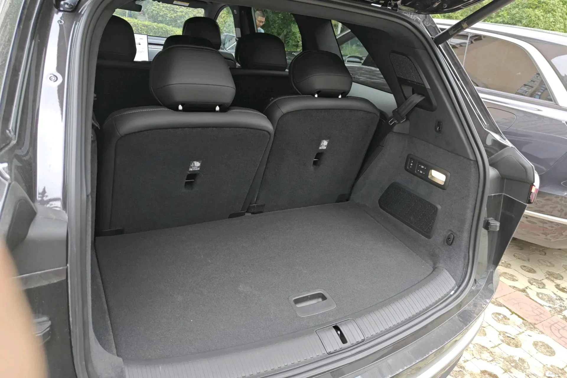 2025 ONVO L90 BEV,autocango,china used car exporter,china ev exporter,chinese used car exporter,chinese used ev exporter