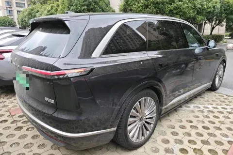 2025 ONVO L90 BEV
