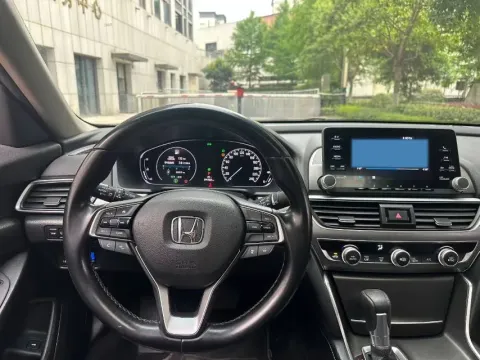 2021 Honda Accord 1.5T 194HP L4 CVT