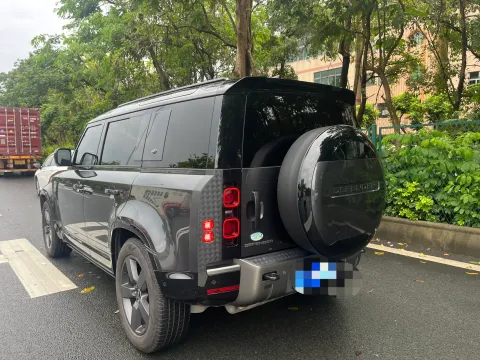 2024 Land Rover Defender 3.0T 400HP L6 8AT