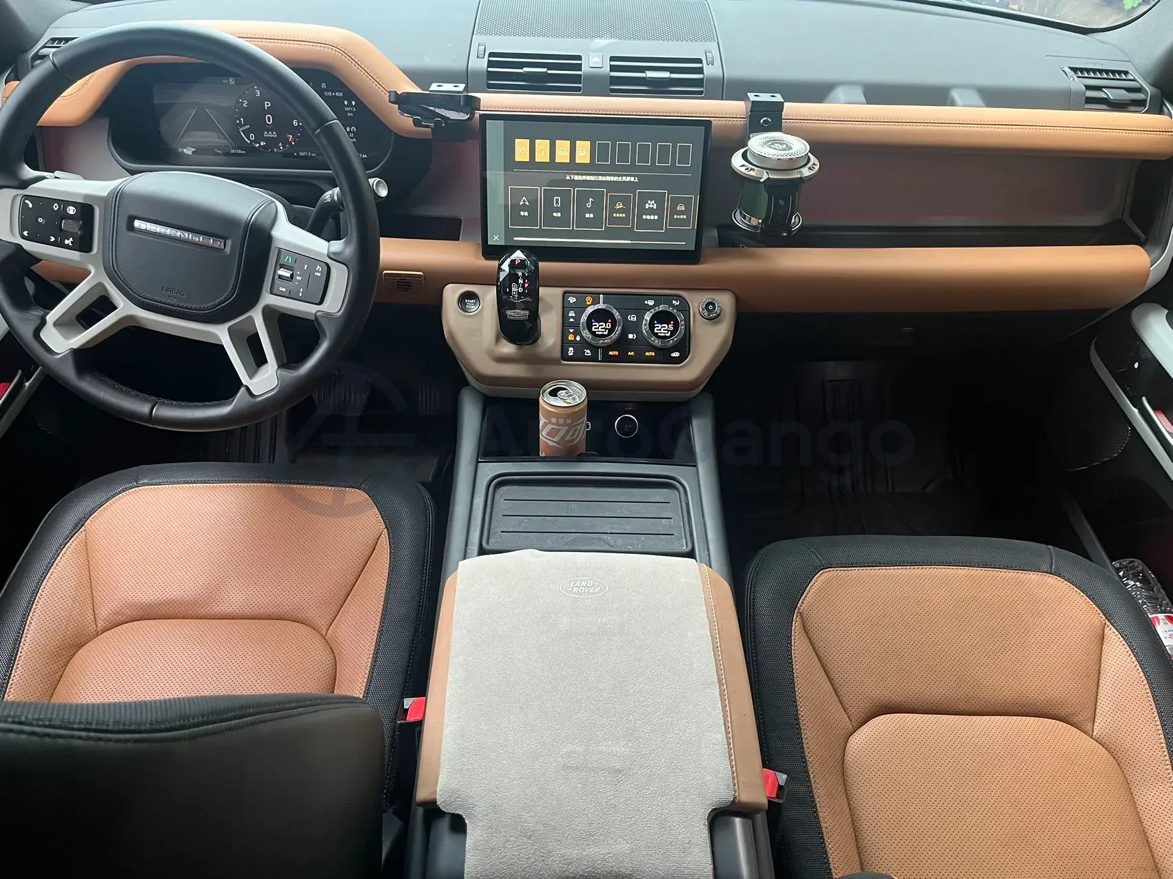 2024 Land Rover Defender 3.0T 400HP L6 8AT,autocango,china used car exporter,china ev exporter,chinese used car exporter,chinese used ev exporter