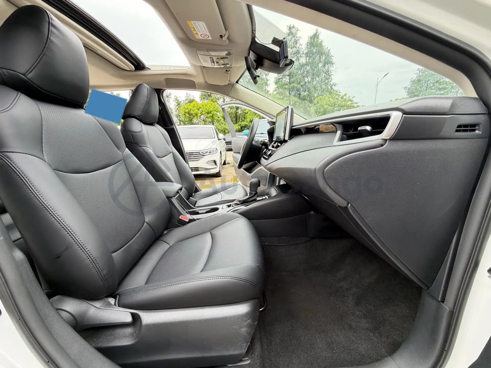 2022 Toyota Corolla 1.2T 116HP L4 CVT,autocango,china used car exporter,china ev exporter,chinese used car exporter,chinese used ev exporter