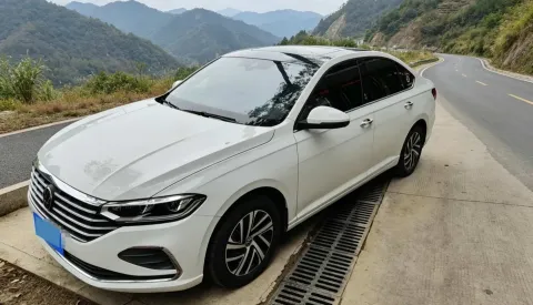 2023 VOLKSWAGEN LAVIDA,autocango,china used car exporter,china ev exporter,chinese used car exporter,chinese used ev exporter