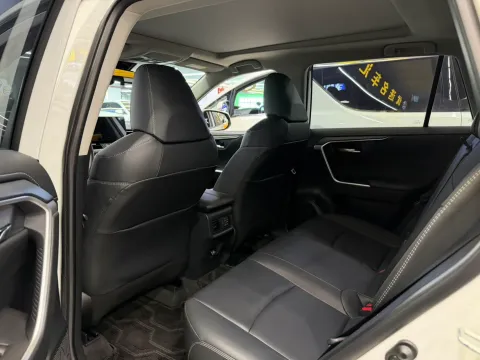 2023 Toyota RAV4 2.0L 171HP L4 CVT,autocango,china used car exporter,china ev exporter,chinese used car exporter,chinese used ev exporter