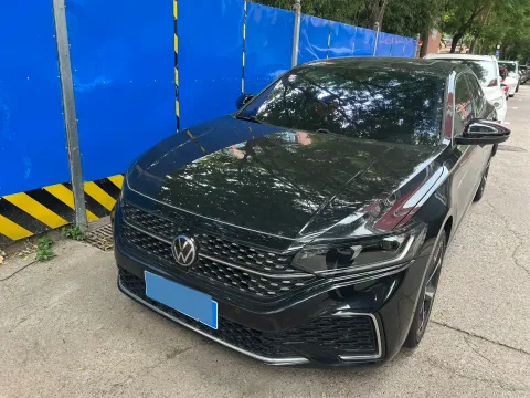 2023 VOLKSWAGEN PASSAT,autocango,china used car exporter,china ev exporter,chinese used car exporter,chinese used ev exporter