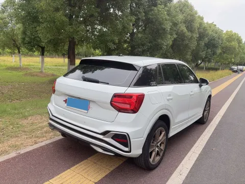 2022 Audi Q2L 1.4T 150HP L4 7DCT