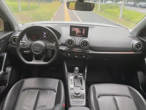 2022 Audi Q2L 1.4T 150HP L4 7DCT
