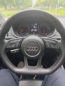 2022 Audi Q2L 1.4T 150HP L4 7DCT