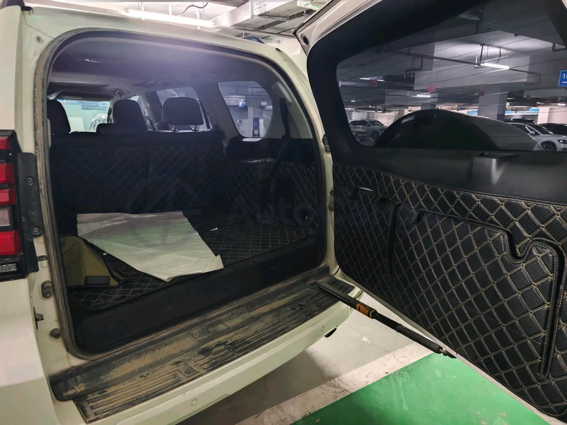 2019 Toyota Land Cruiser Prado 3.5L 280HP V6 6AT,autocango,china used car exporter,china ev exporter,chinese used car exporter,chinese used ev exporter