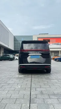2025 Denza D9 1.5T 156HP L4 E-CVT PHEV 40KWH