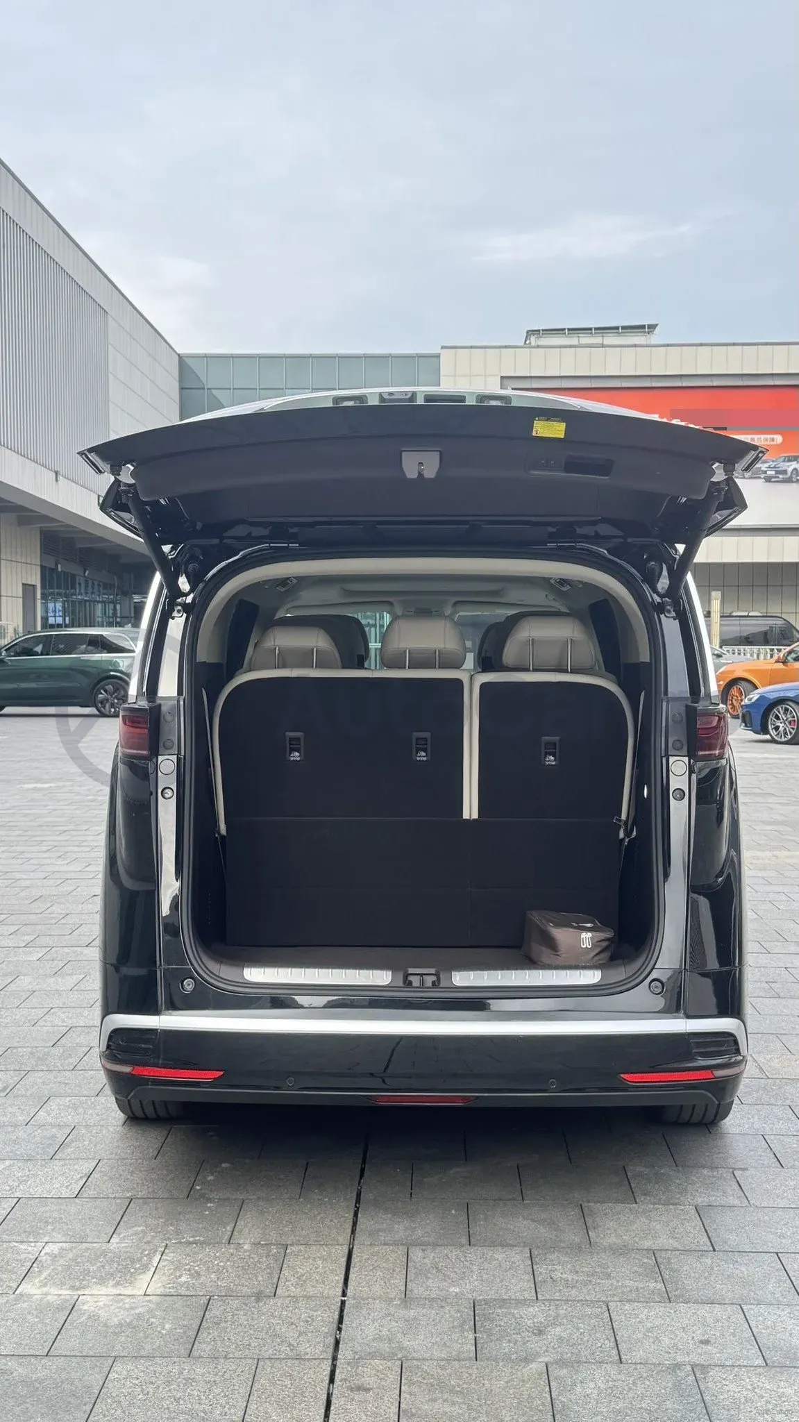 2025 Denza D9 1.5T 156HP L4 E-CVT PHEV 40KWH,autocango,china used car exporter,china ev exporter,chinese used car exporter,chinese used ev exporter