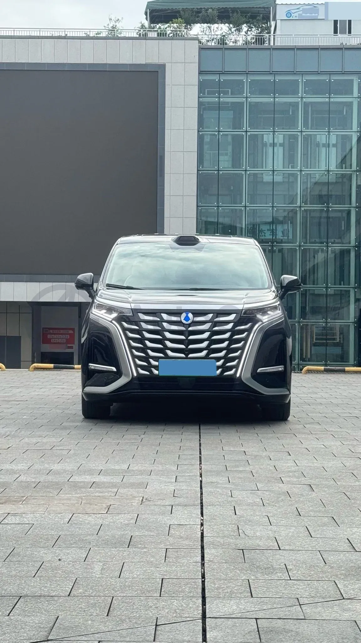 2025 Denza D9 1.5T 156HP L4 E-CVT PHEV 40KWH,autocango,china used car exporter,china ev exporter,chinese used car exporter,chinese used ev exporter