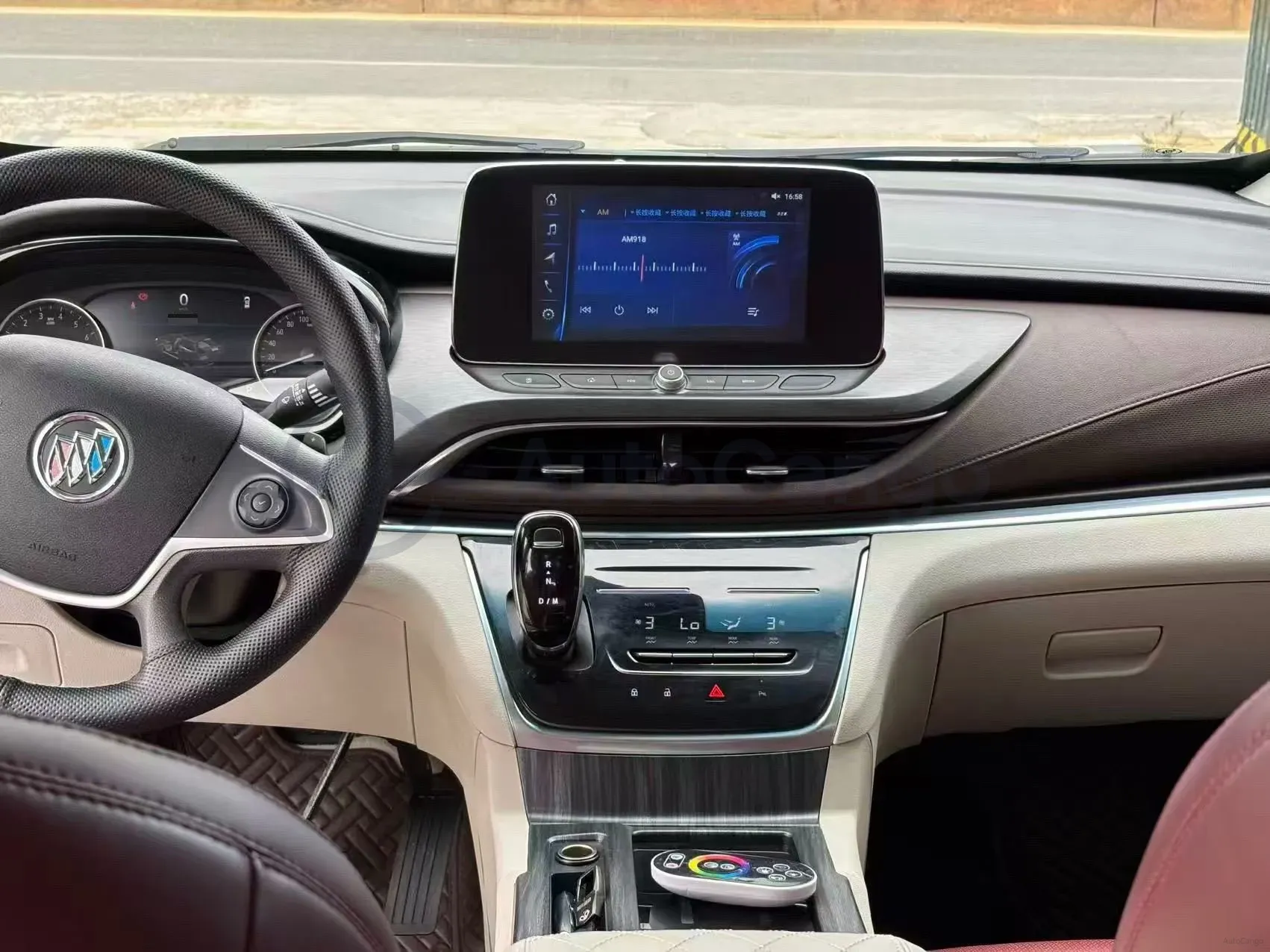 2023 Buick GL8 2.0T 237HP L4 9AT,autocango,china used car exporter,china ev exporter,chinese used car exporter,chinese used ev exporter