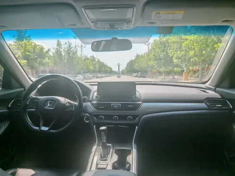 2018 Honda Accord 1.5T 194HP L4 CVT