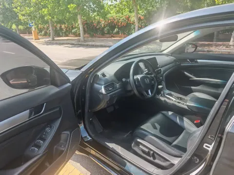 2018 Honda Accord 1.5T 194HP L4 CVT