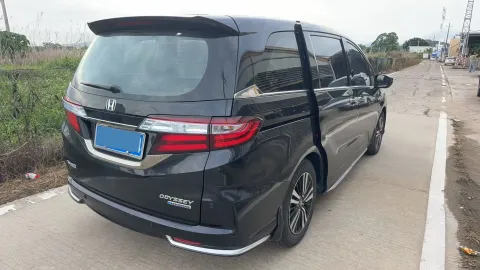 2019 Honda Odyssey 2.0L 146HP L4 E-CVT Hybrid