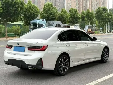 2024 BMW 3 Series 2.0T 184HP L4 8AT