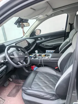 2023 Venucia VX6 BEV 62KWH,autocango,china used car exporter,china ev exporter,chinese used car exporter,chinese used ev exporter