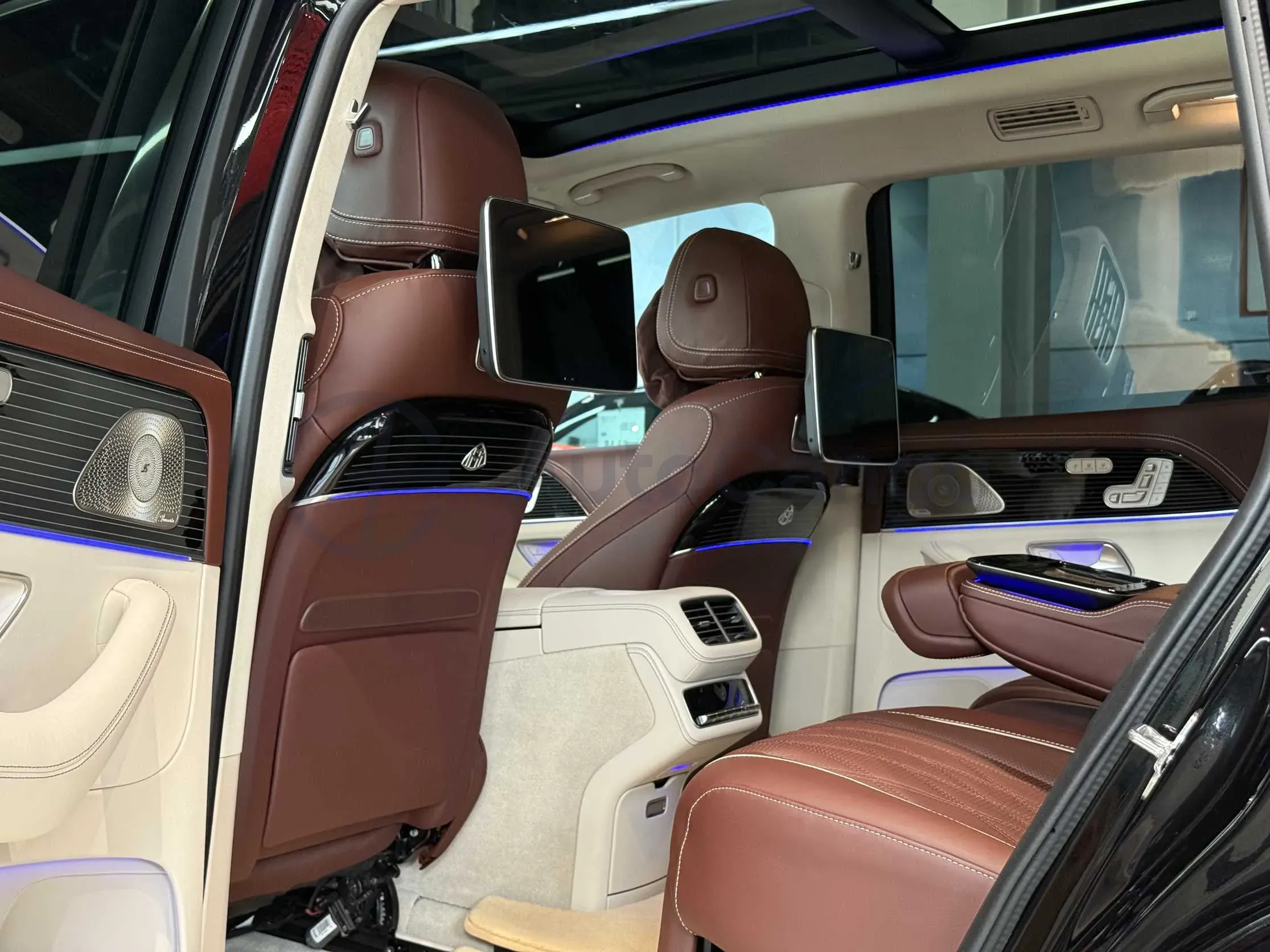 2025 Mercedes-Benz Maybach GLS 3.0T 381HP L6 9AT,autocango,china used car exporter,china ev exporter,chinese used car exporter,chinese used ev exporter