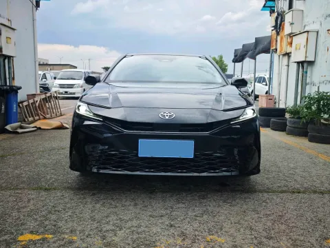 2024 Toyota Camry 2.0L 152HP L4 E-CVT Hybrid,autocango,china used car exporter,china ev exporter,chinese used car exporter,chinese used ev exporter
