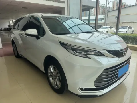 2024 Toyota Sienna 2.5L 189HP L4 E-CVT Hybrid,autocango,china used car exporter,china ev exporter,chinese used car exporter,chinese used ev exporter