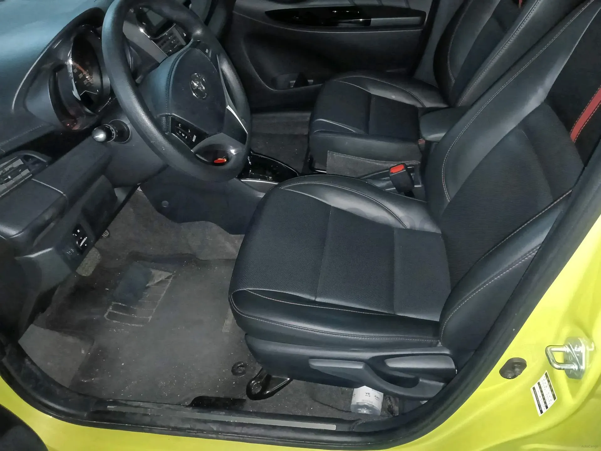 2022 Toyota Yaris L 1.5L 112HP L4 CVT,autocango,china used car exporter,china ev exporter,chinese used car exporter,chinese used ev exporter