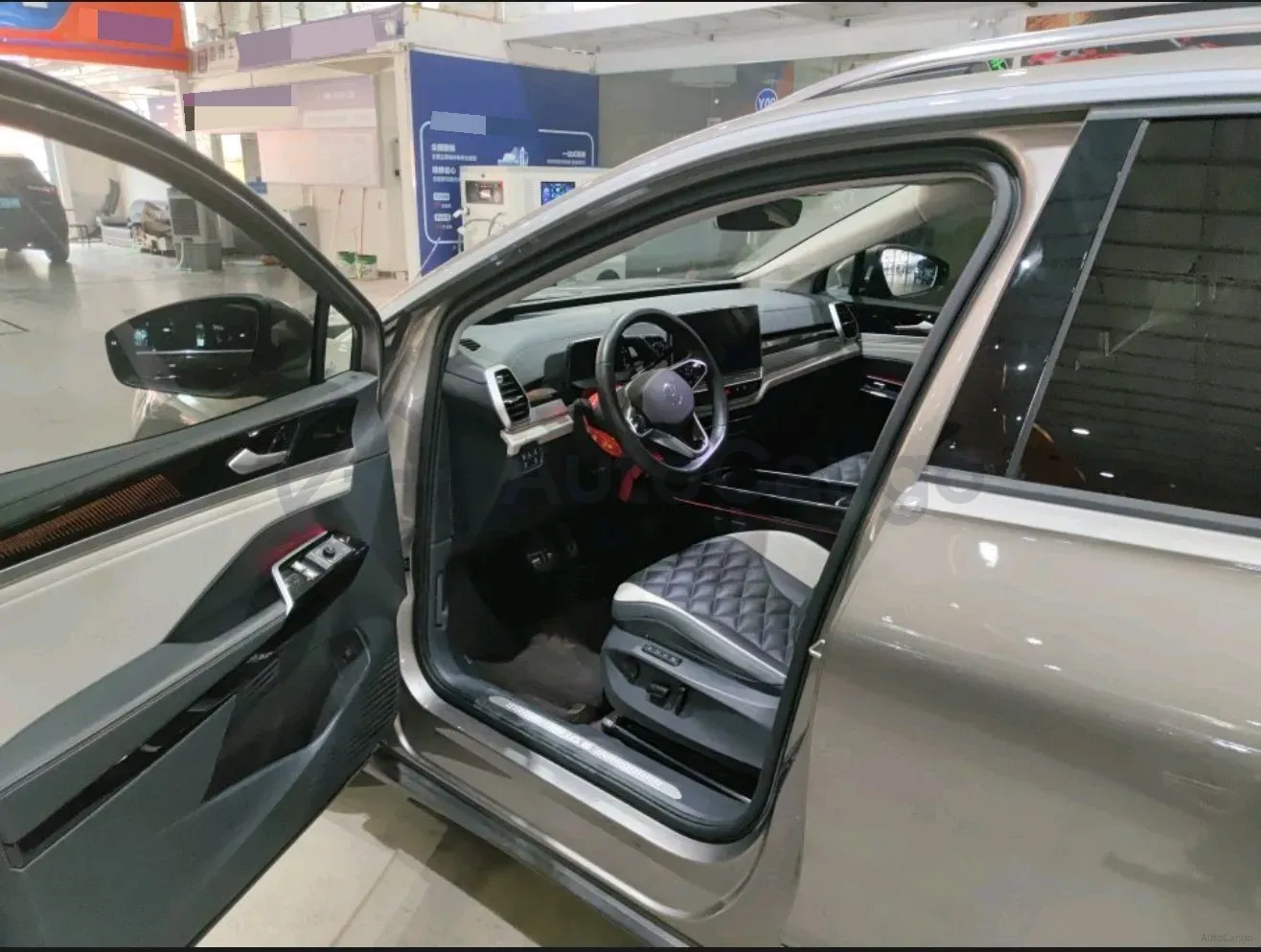 2021 Volkswagen ID.6 Crozz BEV 62.6KWH,autocango,china used car exporter,china ev exporter,chinese used car exporter,chinese used ev exporter