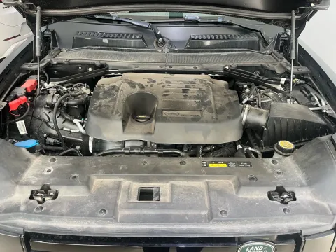 2025 Land Rover Defender 3.0T 400HP L6 8AT