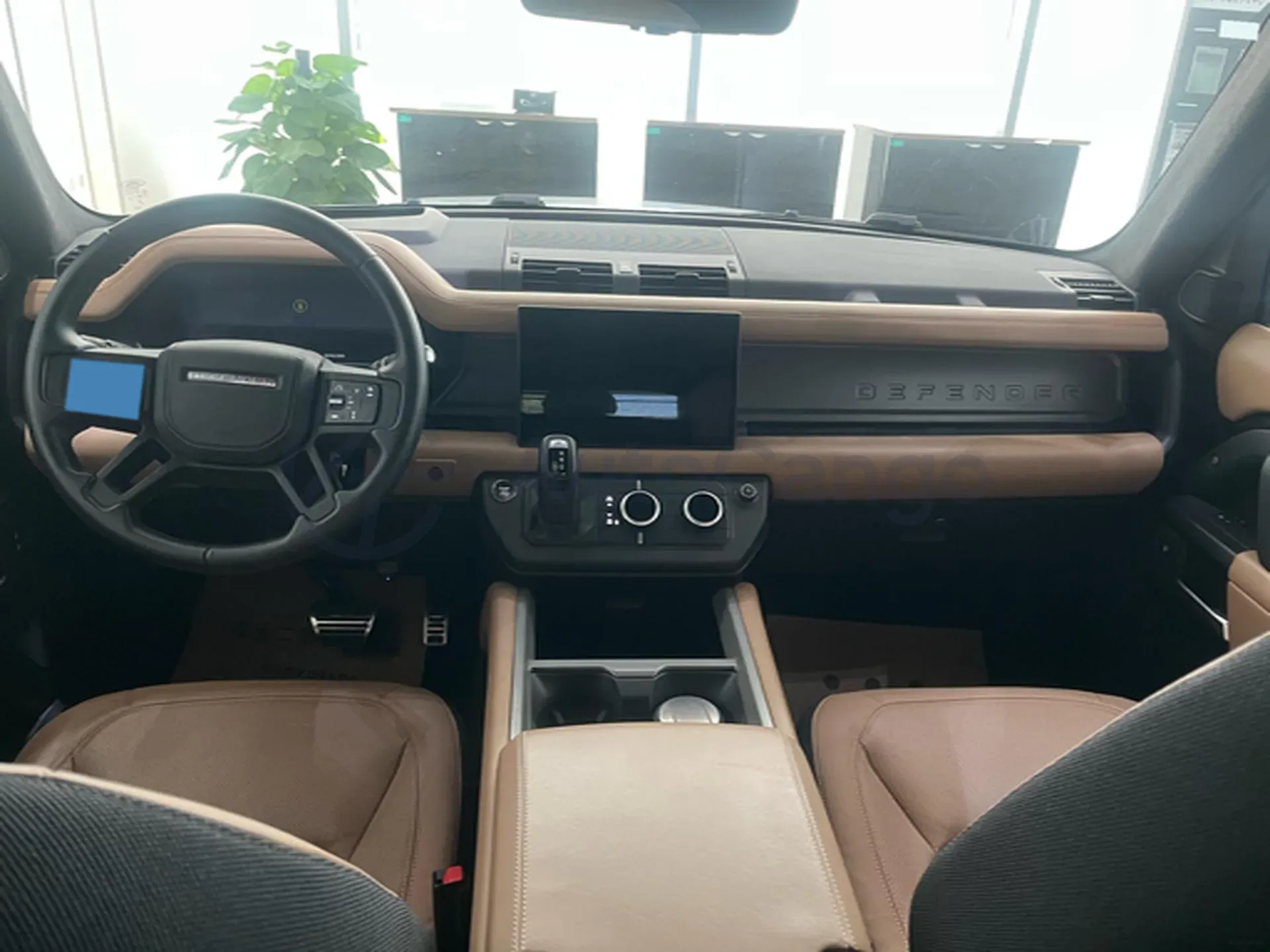 2025 Land Rover Defender 3.0T 400HP L6 8AT,autocango,china used car exporter,china ev exporter,chinese used car exporter,chinese used ev exporter